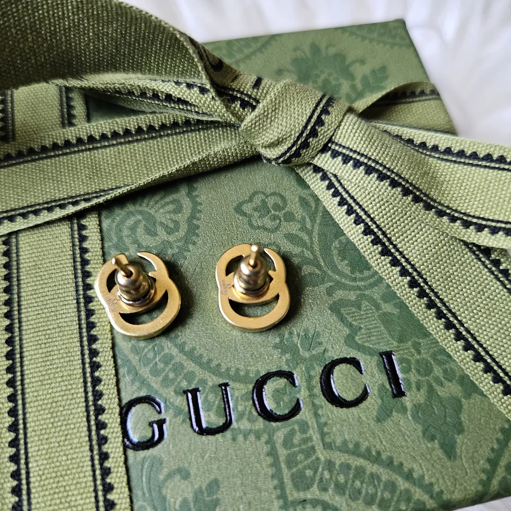 Gucci Gold GG Logo Stud Earrings - Picture 3 of 5